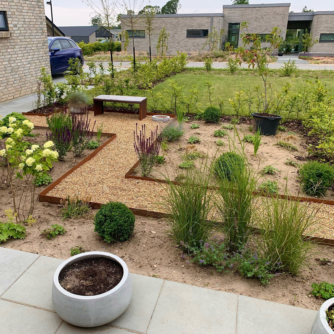 Spesialmål: Bedkant 3 mm cortenstål