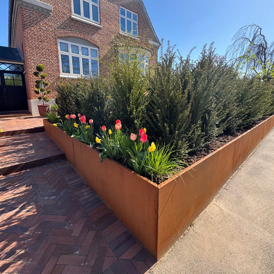 Spesialmål: Støttemur i cortenstål