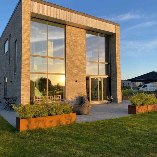 Spesialmål: Plantekasse, lang modell +200 cm (med bunn)