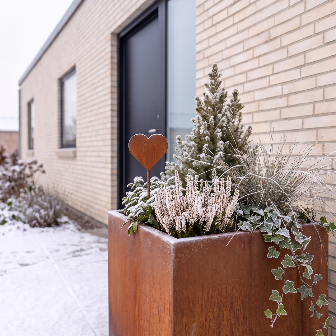 Hagestikker med julemotiv i cortenstål