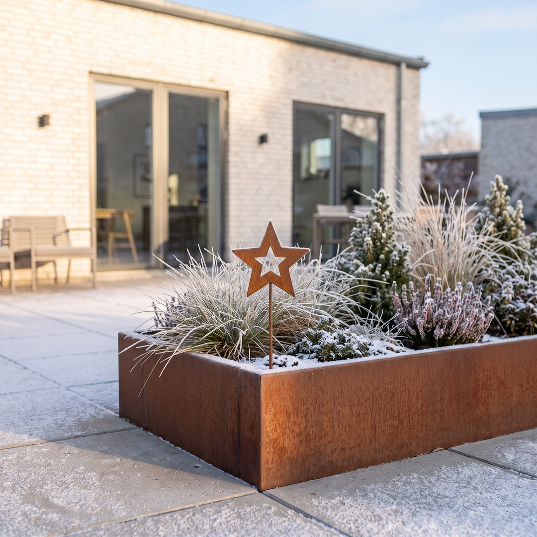 Hagestikker med julemotiv i cortenstål