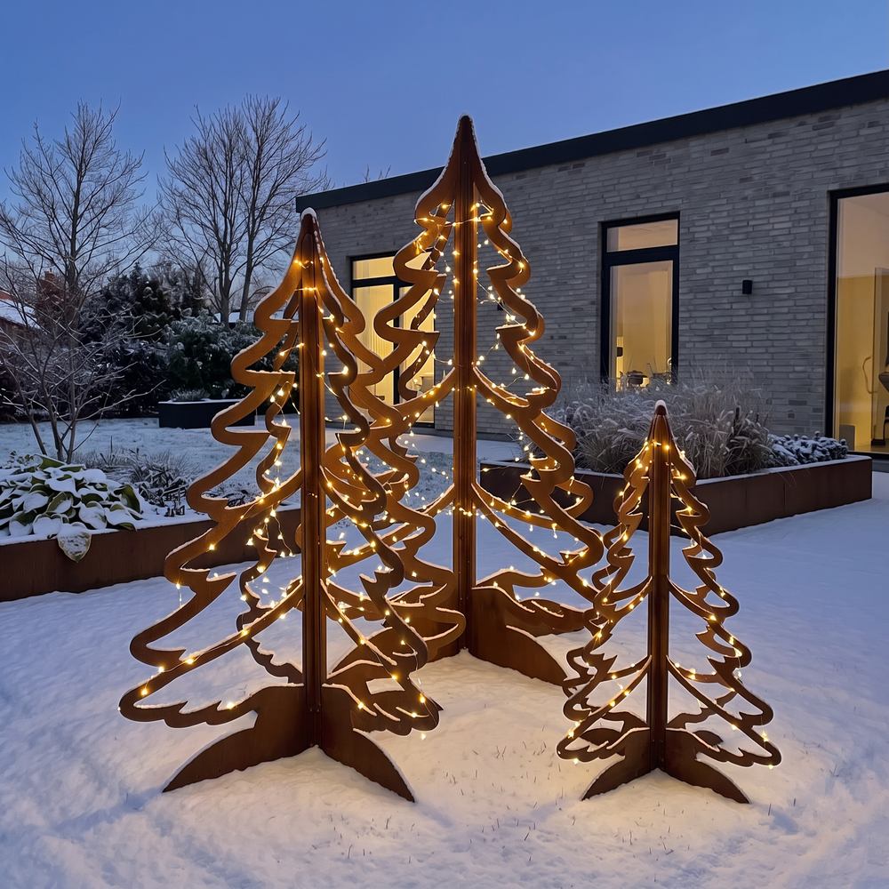 Sett med juletrær i cortenstål
