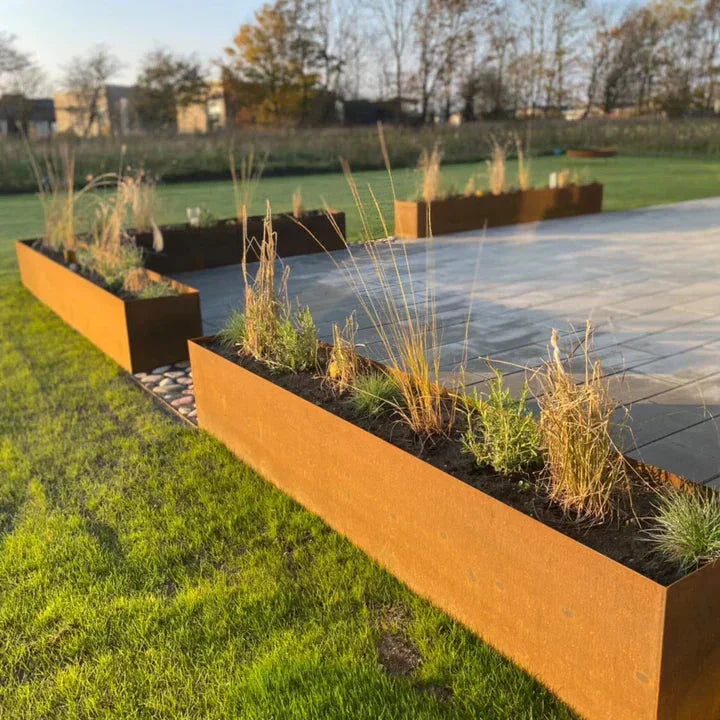 Spesialmål: Plantekasse, lang modell +200 cm (med bunn)