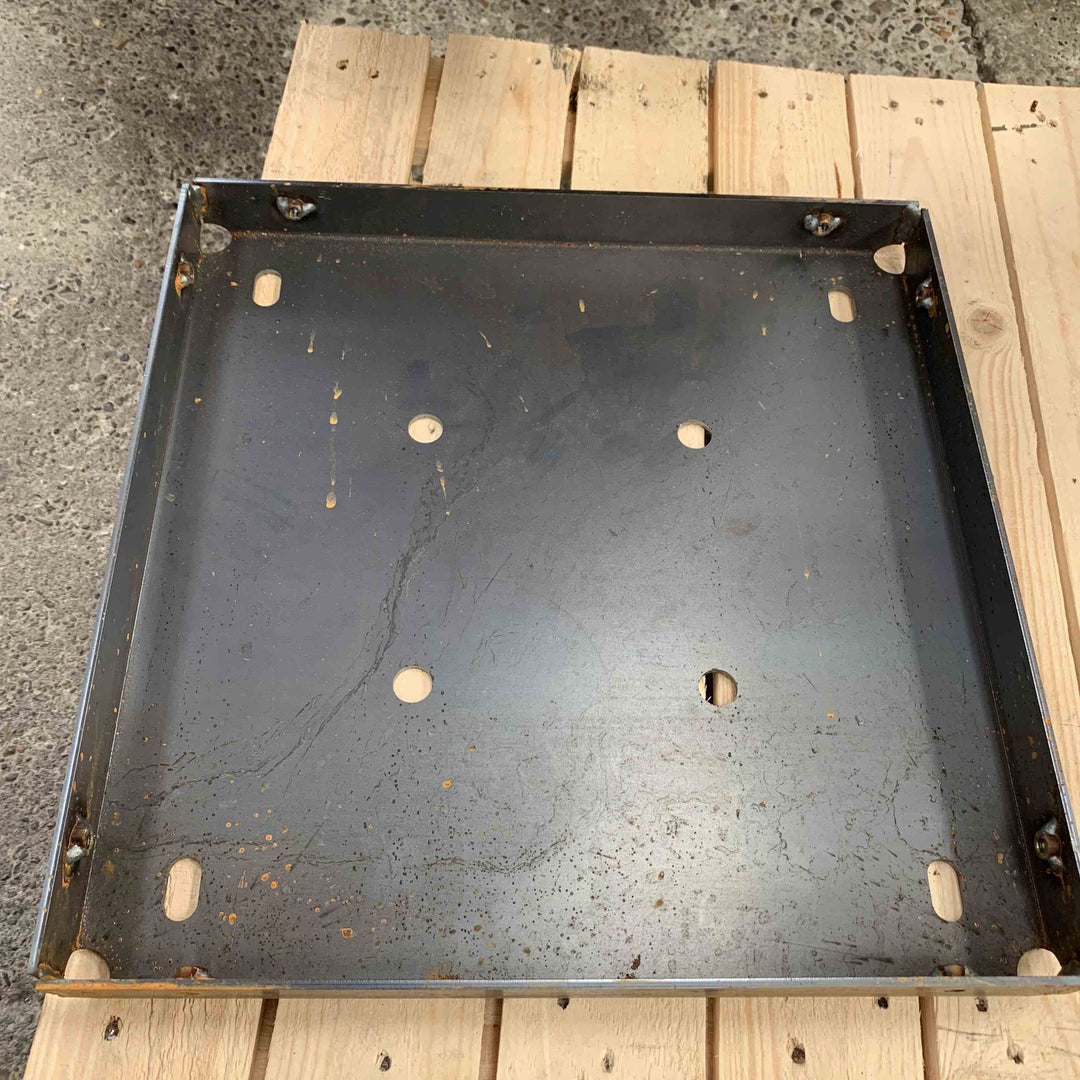 Postkasse i cortenstål, minimalistisk modell