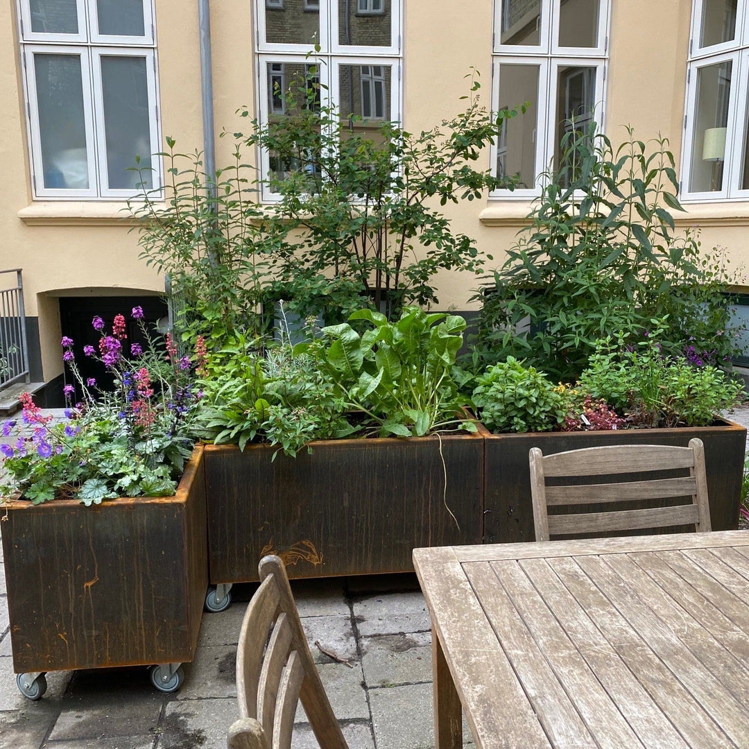 Plantekasse med hjul