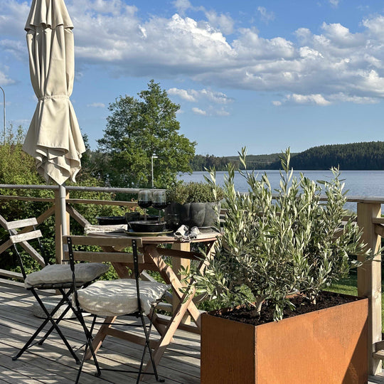 Spesialmål: Plantekasse med hjul