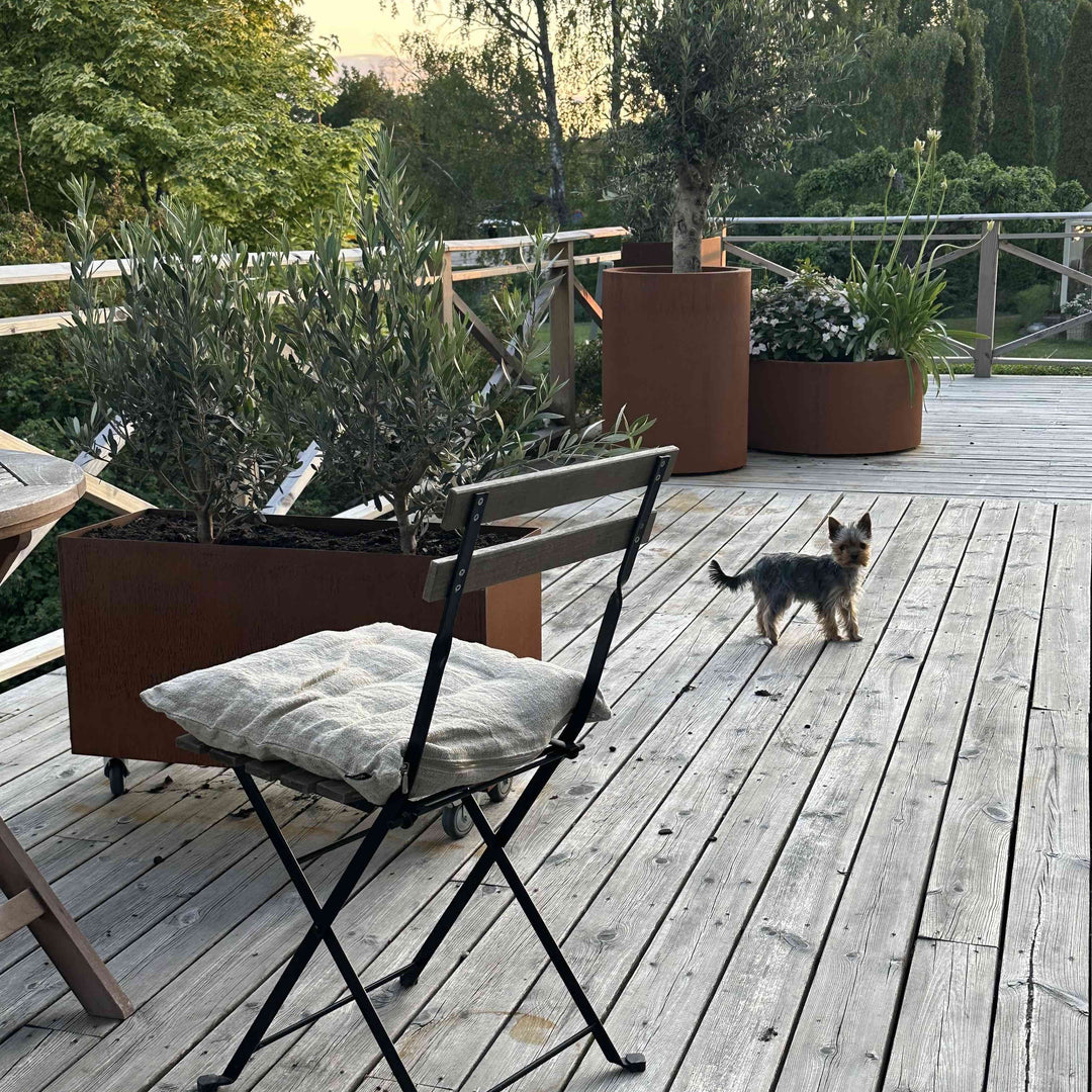 Spesialmål: Plantekasse med hjul