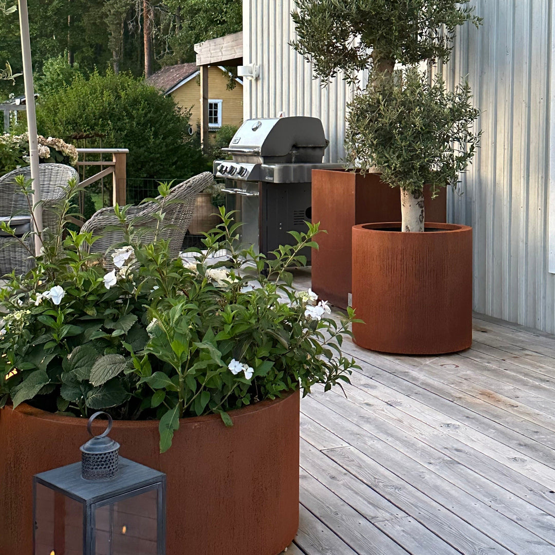 Spesialmål: Runde plantekasser med bunn