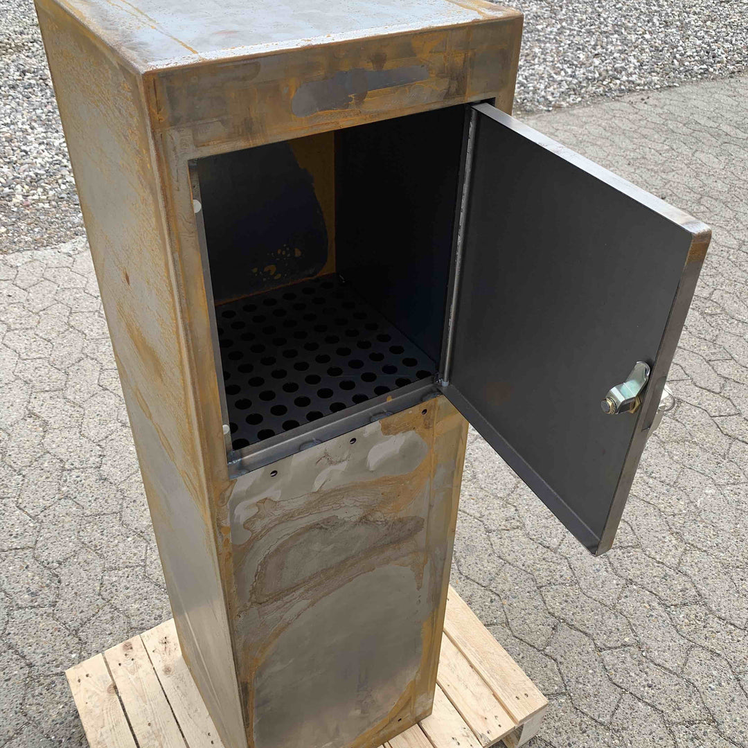 Postkasse i cortenstål, hjørnemodell